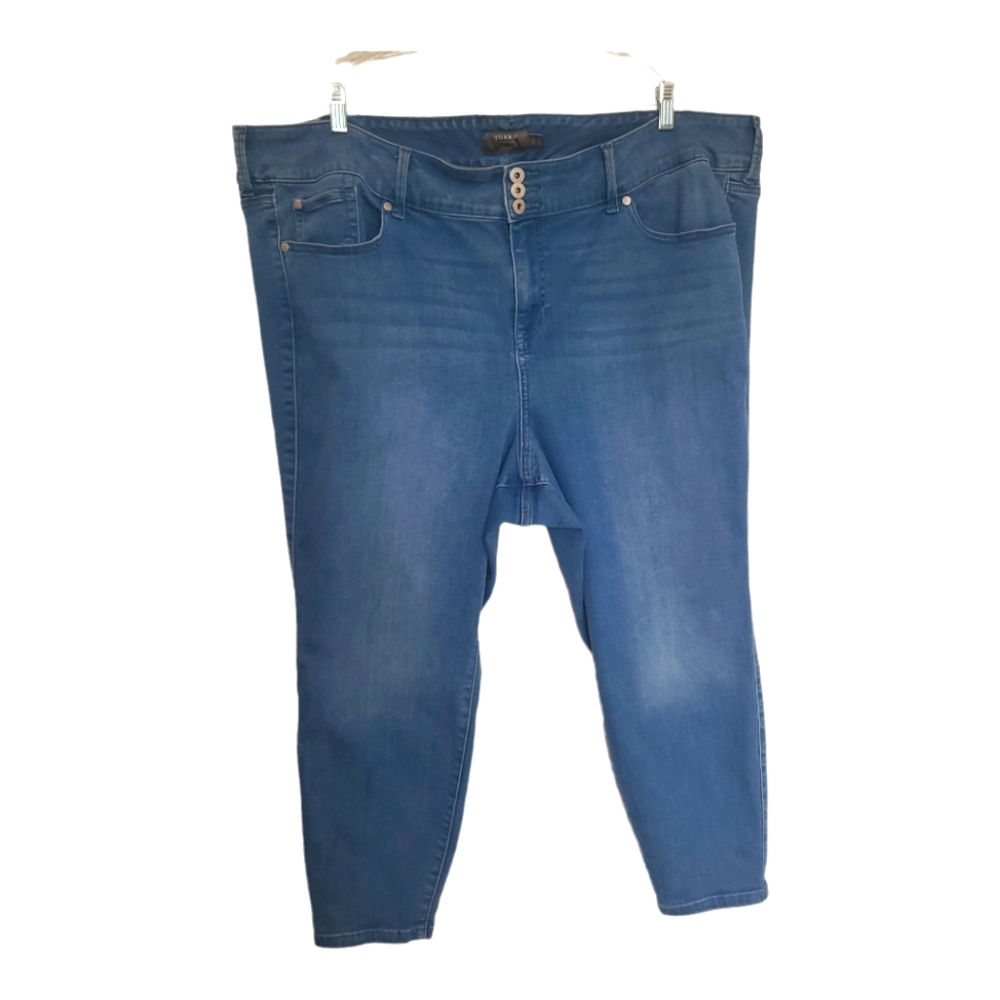 Torrid Women's medium wash jeggings size 28 short